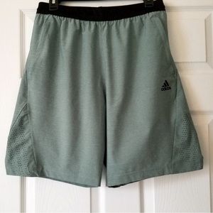 New Adidas Mens Shorts Size XL NWT